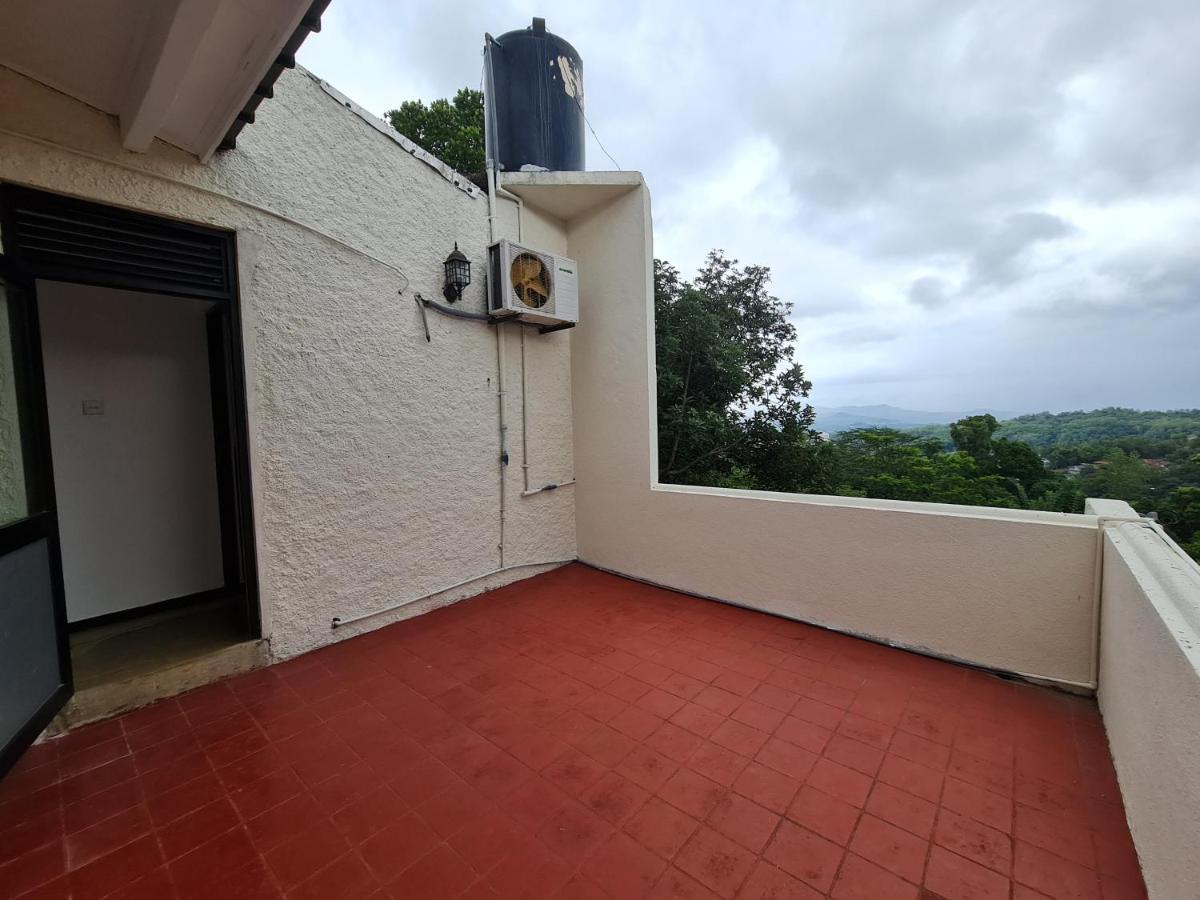 Hello Kandy Homestay Екстер'єр фото