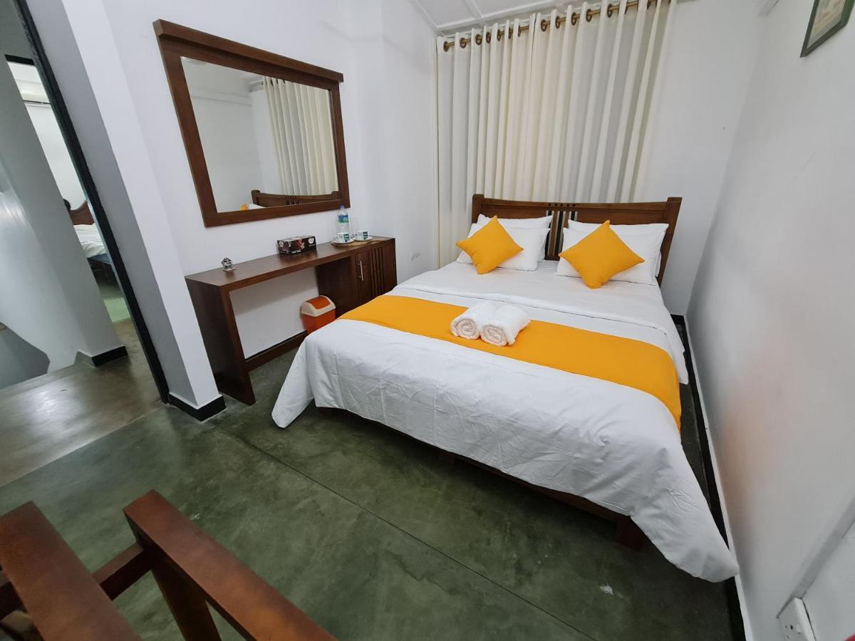 Hello Kandy Homestay Екстер'єр фото