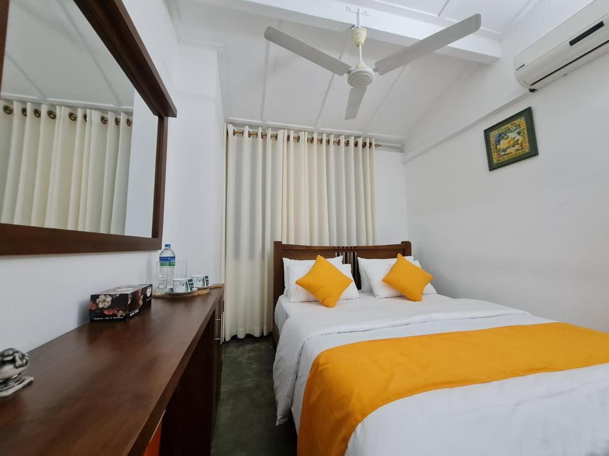 Hello Kandy Homestay Екстер'єр фото